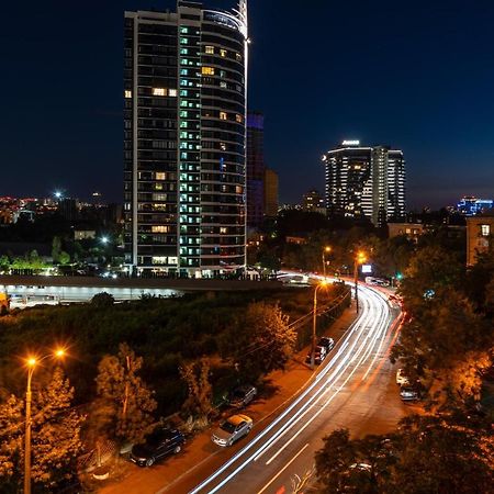 1 Bedroom Apart Near Metro Pecherska Kiew Exterior foto
