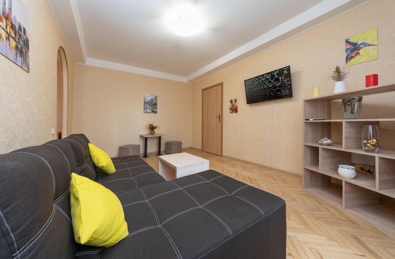 1 Bedroom Apart Near Metro Pecherska Kiew Exterior foto